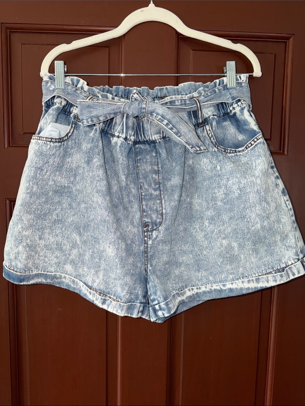 TGLA Francesca’s Harper Heritage Acid Wash Denim Shorts Large Paperbag Belted